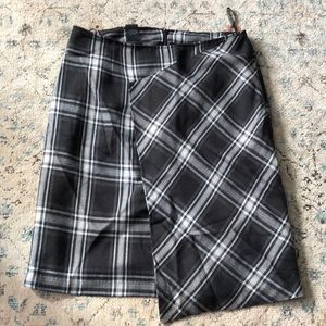Suzy Shier black and white checkered skirt